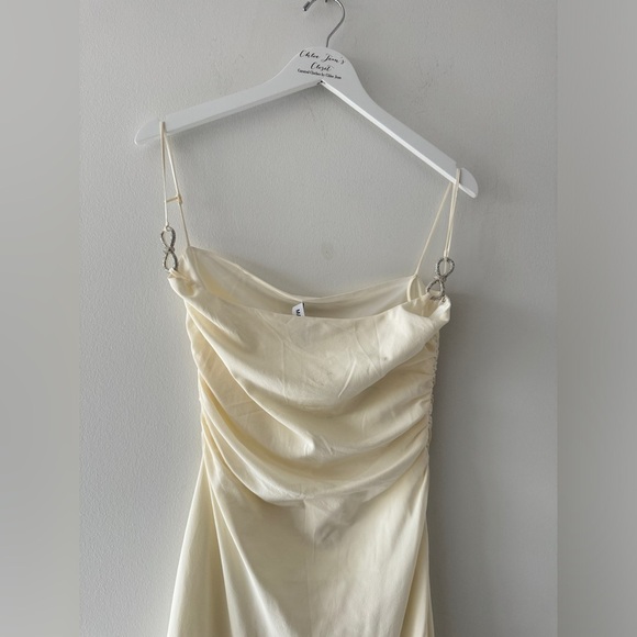 MACH & MACH Crystal Bow Embellished Draped Ivory Mini Dress 10 - Picture 8 of 15